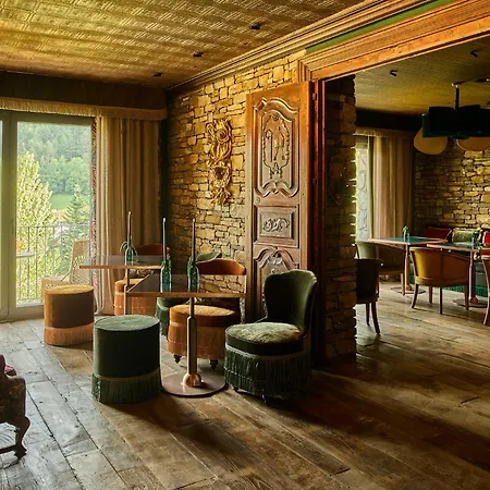 Valle De Pineta 酒店