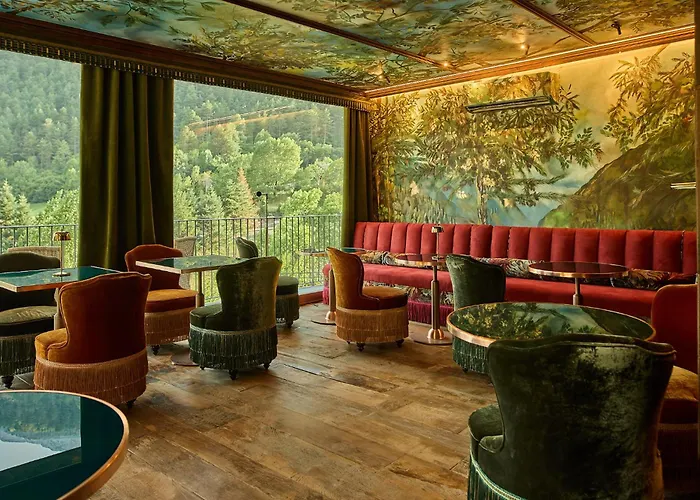 Valle De Pineta * بييلسا