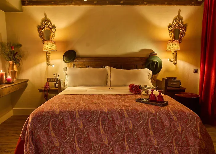 Valle De Pineta فندق