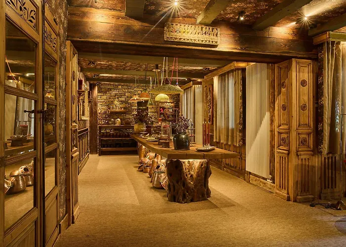 Valle De Pineta فندق