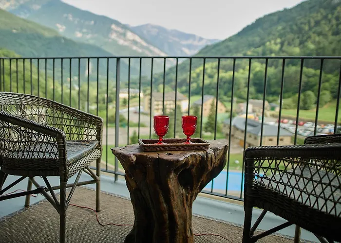 Valle De Pineta فندق